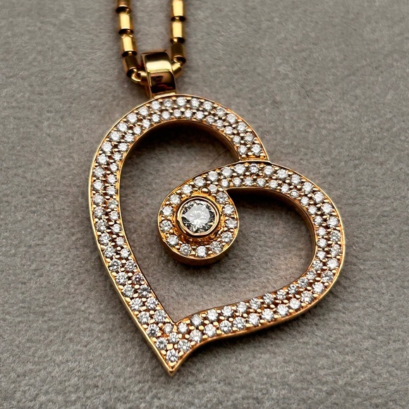 SOLD! Retail $5,500. 18K Rose Gold Diamond Roberto Coin Heart Shaped Pendant NWT - Picture 1 of 14